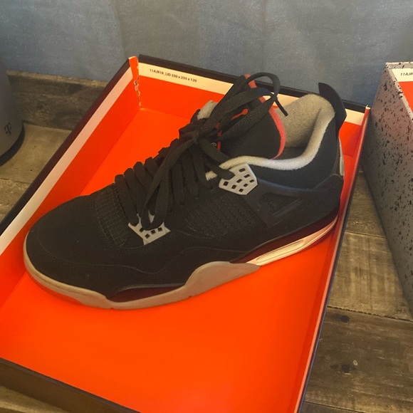 Air Jordon retro 4 - Picture 1 of 2